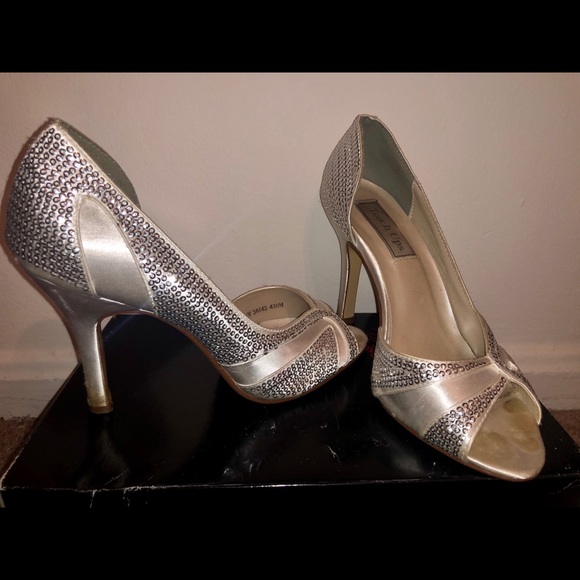 High heels - Picture 2 of 3